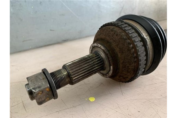 Recambio de palier delantero derecho para chrysler grand voyager (rt) 2.8 limited referencia OEM IAM 68193908AC  