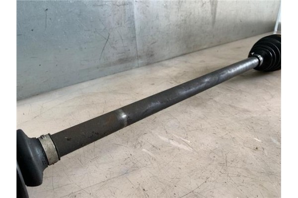 Recambio de palier delantero derecho para chrysler grand voyager (rt) 2.8 limited referencia OEM IAM 68193908AC  