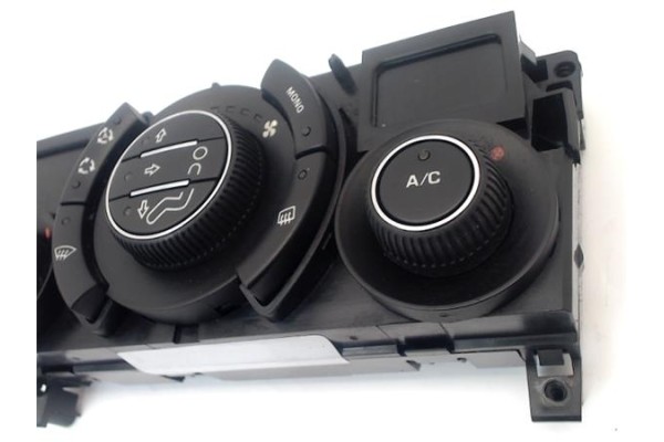 Recambio de mandos climatizador para peugeot 3008 2.0 style referencia OEM IAM 6452p2  