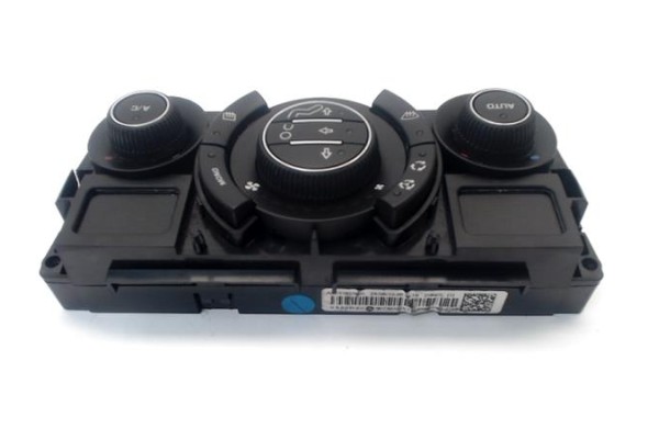 Recambio de mandos climatizador para peugeot 3008 2.0 style referencia OEM IAM 6452p2  
