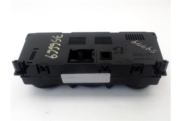 Recambio de mandos climatizador para peugeot 3008 2.0 style referencia OEM IAM 6452p2  