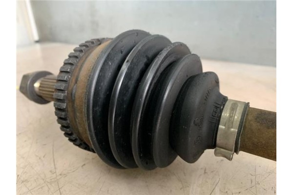 Recambio de palier delantero izquierdo para chrysler grand voyager (rt) 2.8 limited referencia OEM IAM 04880213AJ  