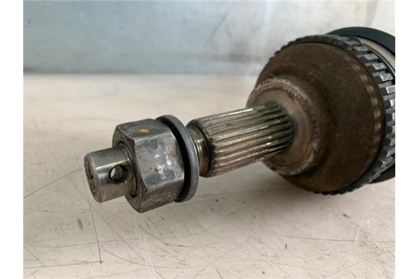 Recambio de palier delantero izquierdo para chrysler grand voyager (rt) 2.8 limited referencia OEM IAM 04880213AJ  