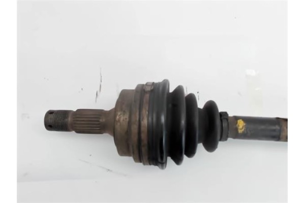 Recambio de palier delantero izquierdo para peugeot 205 berlina referencia OEM IAM   