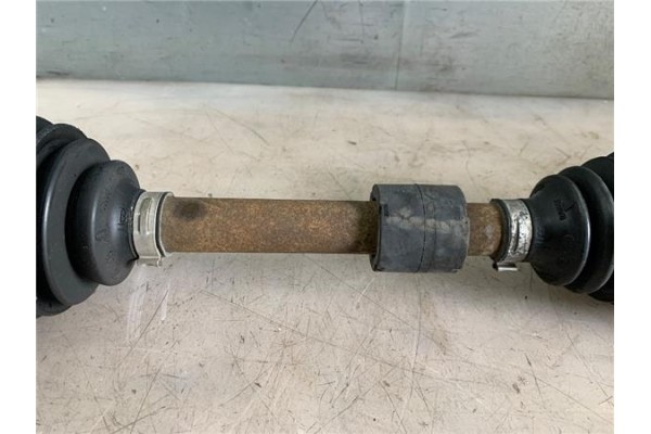 Recambio de palier delantero izquierdo para chrysler grand voyager (rt) 2.8 limited referencia OEM IAM 04880213AJ  