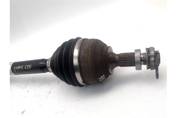 Recambio de palier delantero izquierdo para peugeot 3008 2.0 style referencia OEM IAM 3272PZ  