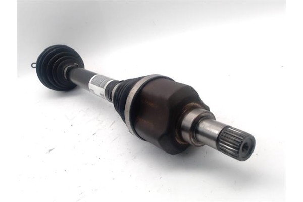 Recambio de palier delantero izquierdo para peugeot 3008 2.0 style referencia OEM IAM 3272PZ  