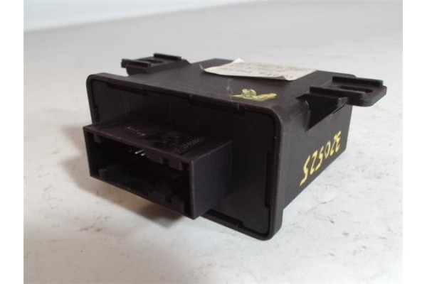 Recambio de centralita luces para chrysler grand voyager (rt) 2.8 limited referencia OEM IAM 5LA00876730AC 05113392AB 