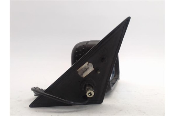 Recambio de aleta delantero derecha para peugeot 307 break / sw (s1) 1.6 16v referencia OEM IAM 7841N7 L01591 