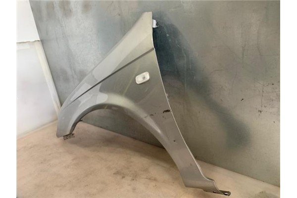 Recambio de aleta delantero izquierda para kia carnival ii (fl) 2.9 td referencia OEM IAM 0K55A52211 L00035 