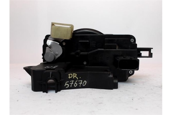 Recambio de cerradura puerta delantero derecha para opel vectra c berlina 2.0 dti 16v referencia OEM IAM 2447341  
