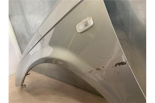Recambio de aleta delantero izquierda para kia carnival ii (fl) 2.9 td referencia OEM IAM 0K55A52211 L00035 