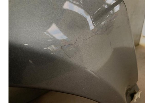 Recambio de aleta delantero izquierda para volkswagen passat berlina (3b3) 1.9 tdi referencia OEM IAM 3B0821105E L00576 