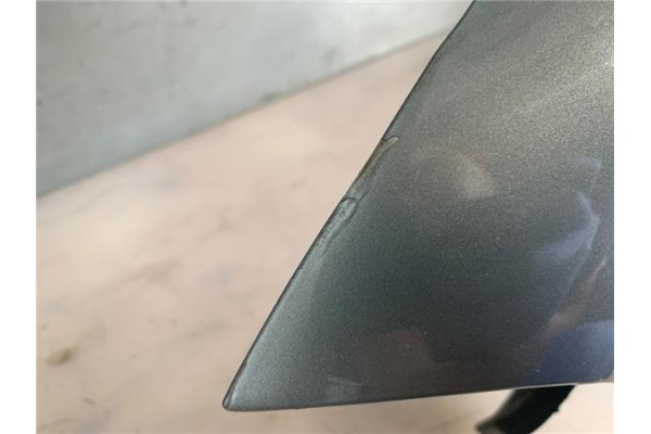 Recambio de aleta delantero izquierda para volkswagen passat berlina (3b3) 1.9 tdi referencia OEM IAM 3B0821105E L00576 