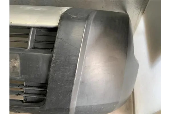 Recambio de paragolpes delantero para fiat iii fiorino (225) 1.3 d multijet referencia OEM IAM 735520331  