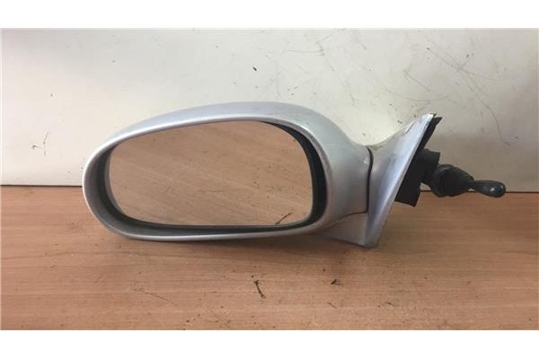 Recambio de retrovisor izquierdo para kia clarus 1.8 slx berlina referencia OEM IAM E13015001  