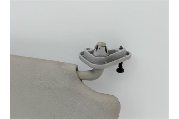 Recambio de parasol izquierdo para mercedes-benz vito / mixto furgón (w639) 113 cdi referencia OEM IAM A63981000107D86  