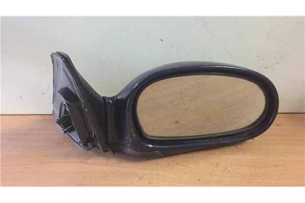 Recambio de retrovisor electrico derecho para kia shuma 1.5 comfort 5 berlina referencia OEM IAM E13010133  