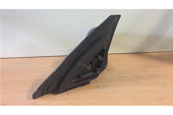 Recambio de retrovisor electrico derecho para kia shuma 1.5 comfort 5 berlina referencia OEM IAM E13010133  