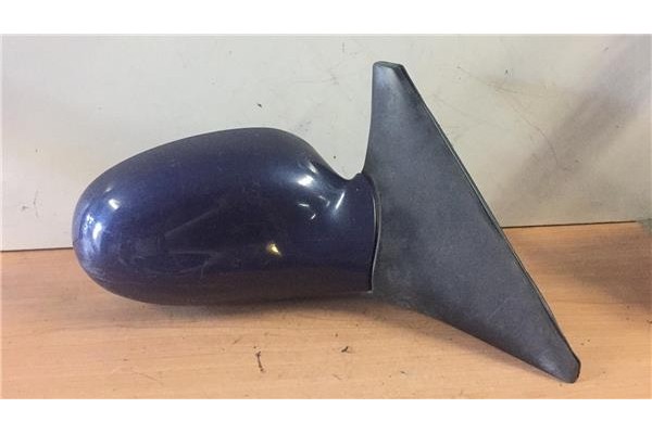 Recambio de retrovisor electrico derecho para kia shuma 1.5 comfort 5 berlina referencia OEM IAM E13010133  