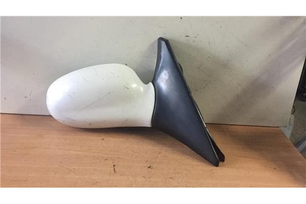 Recambio de retrovisor electrico derecho para kia shuma 1.5 ls berlina portón referencia OEM IAM E15010133  