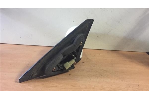 Recambio de retrovisor electrico derecho para kia shuma 1.5 ls berlina portón referencia OEM IAM E15010133  