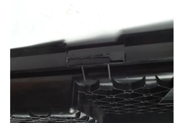 Recambio de tapa bateria para bmw serie 3 coupe (e46) 2.0 320 ci referencia OEM IAM 51478193803  