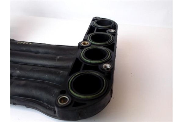 Recambio de colector admision para seat ibiza (6k1) 1.9 tdi referencia OEM IAM 038129713H  