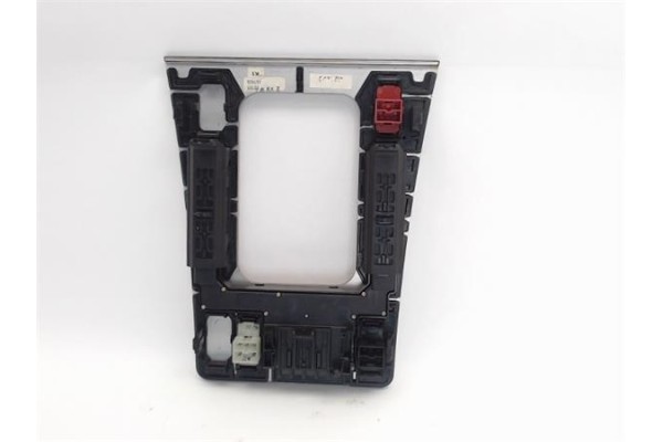 Recambio de embellecedor consola central para mercedes-benz clase e (bm 210) berlina referencia OEM IAM   