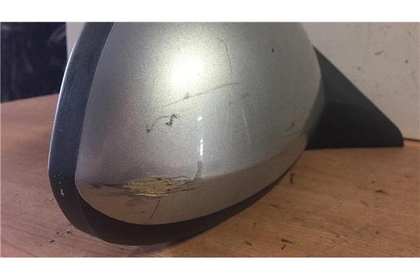 Recambio de retrovisor electrico derecho para kia sephia ii 1.5 ls referencia OEM IAM E4012151  
