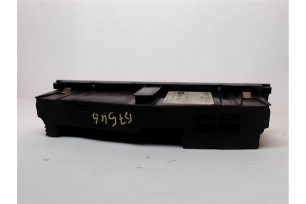 Recambio de mandos climatizador para bmw serie 3 berlina (e46) 2.0 320d referencia OEM IAM 64118384112 X5HB00773802 