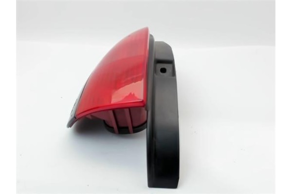 Recambio de piloto trasero izquierdo para peugeot 306 break referencia OEM IAM 45227  