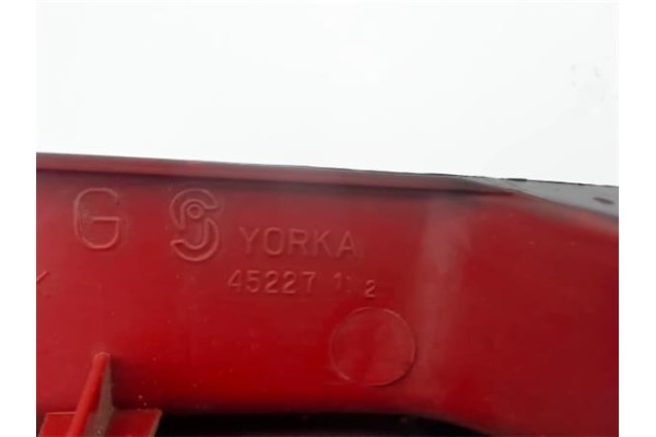 Recambio de piloto trasero izquierdo para peugeot 306 break referencia OEM IAM 45227  