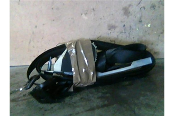 Recambio de juego cinturones delantero para opel zafira a 2.0 di 16v referencia OEM IAM 90560635 24417108 