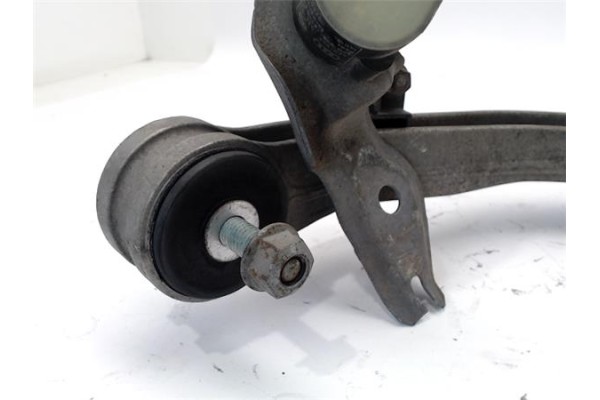 Recambio de brazo suspension delantero derecho para volkswagen touareg (7la) 5.0 tdi v10 referencia OEM IAM 7L0407047A  7L040702