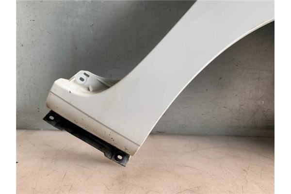 Recambio de aleta delantero derecha para renault kangoo express (fw0/1_) 1.5 dci (fw0a, fw0b) referencia OEM IAM 631009162R 7701