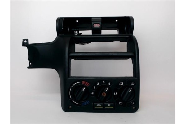 Recambio de embellecedor consola central para opel astra f berlina 1.6 i referencia OEM IAM 90450435LHD  