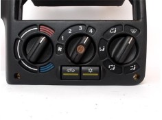 Recambio de embellecedor consola central para opel astra f berlina 1.6 i referencia OEM IAM 90450435LHD  