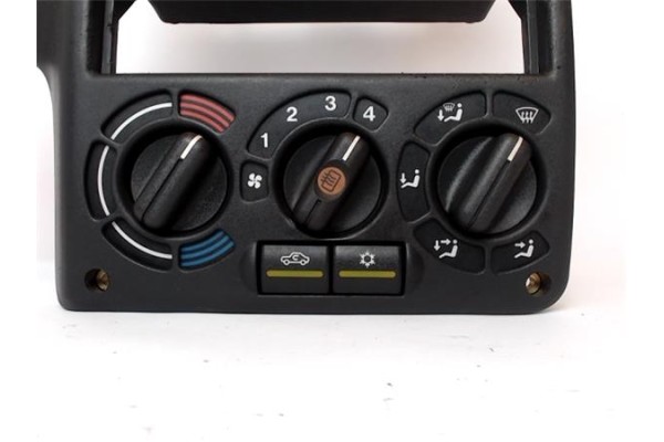 Recambio de embellecedor consola central para opel astra f berlina 1.6 i referencia OEM IAM 90450435LHD  