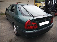 mitsubishi carisma berlina 5 (da0) del año 2000
