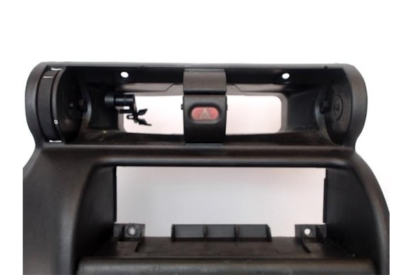 Recambio de embellecedor consola central para opel astra f berlina 1.6 i referencia OEM IAM 90450435LHD  