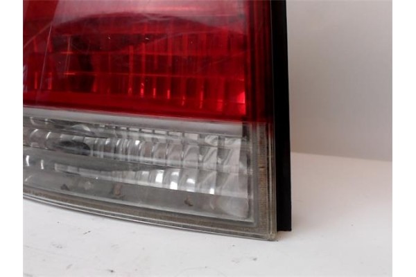 Recambio de piloto trasero izquierdo para opel vectra c berlina 2.0 dti 16v referencia OEM IAM 13130643  