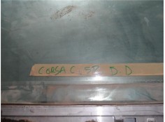 Recambio de luna puerta delantero derecha para opel corsa c 1.2 referencia OEM IAM 5161253  