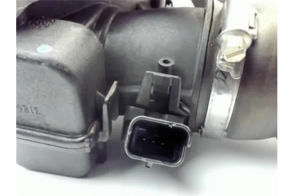Recambio de valvula admision para peugeot 207 1.6 hdi referencia OEM IAM 9660030380  