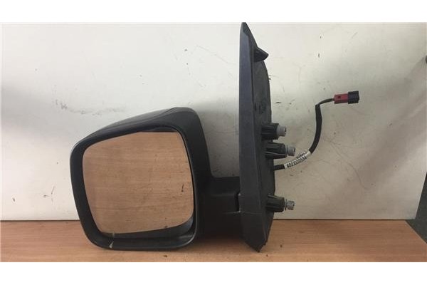 Recambio de retrovisor electrico izquierdo para fiat qubo (300) 1.3 active referencia OEM IAM E24020004  