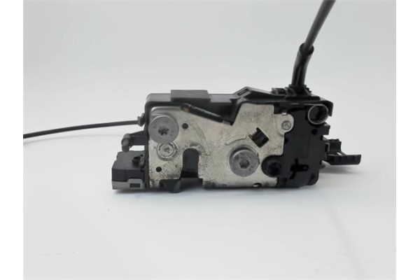 Recambio de cerradura puerta trasero derecha para citroen c4 picasso 2.0 hdi referencia OEM IAM 303965 96555516VD 