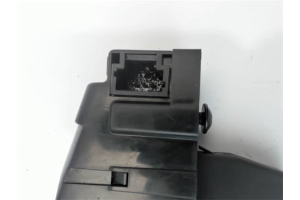 Recambio de cerradura porton para citroen c4 picasso 2.0 hdi referencia OEM IAM 9660403980  