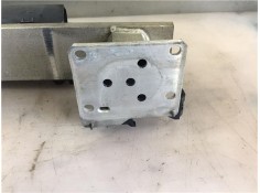 Recambio de refuerzo paragolpes para citroen c4 berlina 1.6 hdi referencia OEM IAM 7414JY L03709 