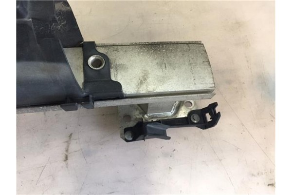 Recambio de refuerzo paragolpes para citroen c4 berlina 1.6 hdi referencia OEM IAM 7414JY L03709 