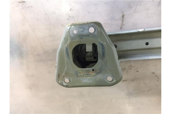 Recambio de refuerzo paragolpes para toyota c-hr (x10) 2.0 hibrido referencia OEM IAM 52023F4010 TY7001672 